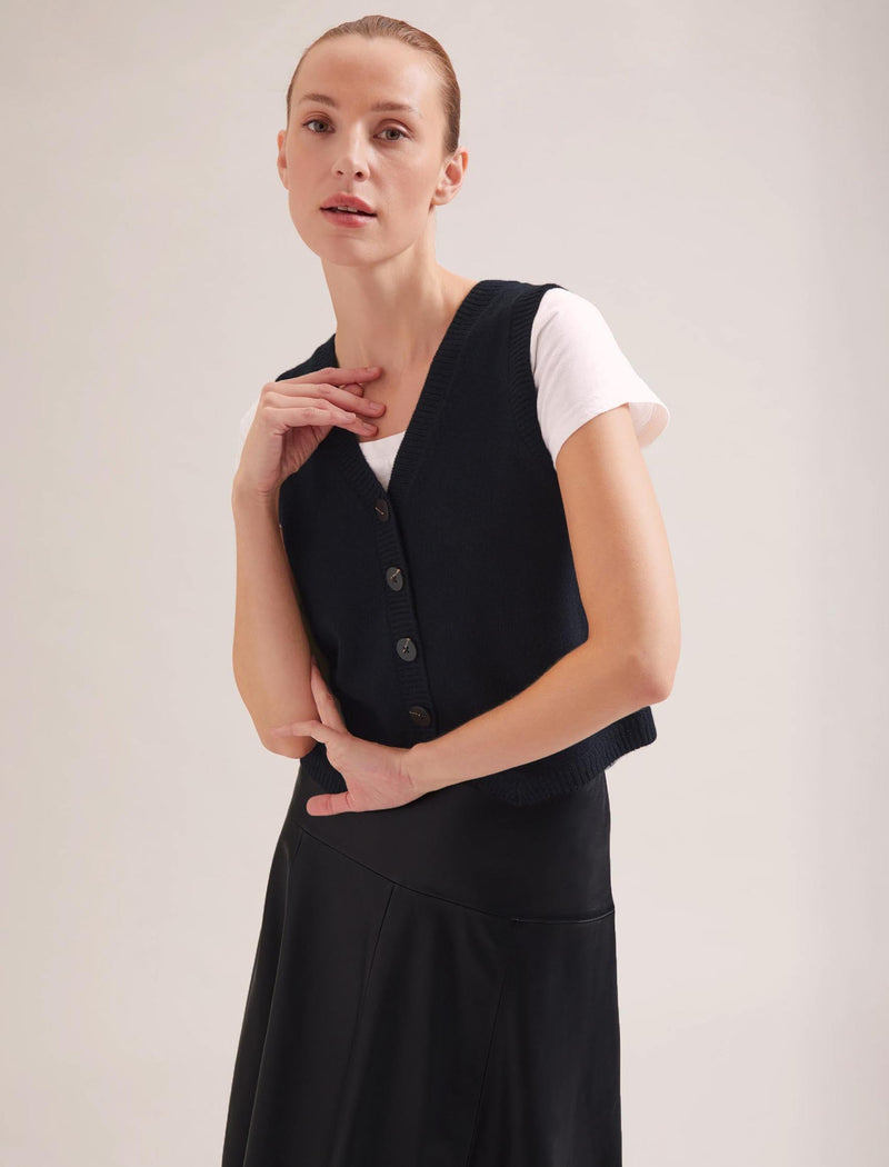 Wesley Cashmere Blend V Neck Waistcoat - Black